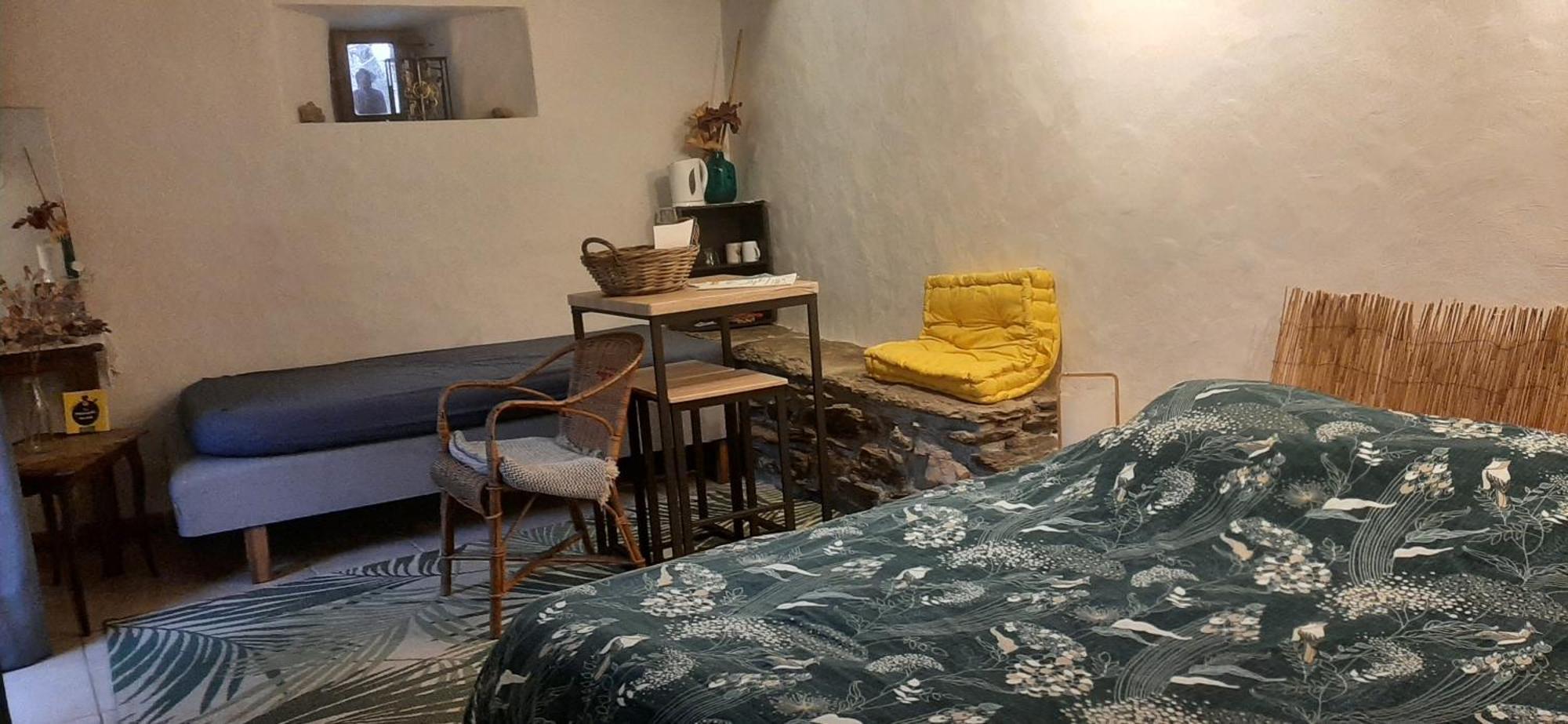 Le Petit Nid Bed & Breakfast Sablieres Екстериор снимка